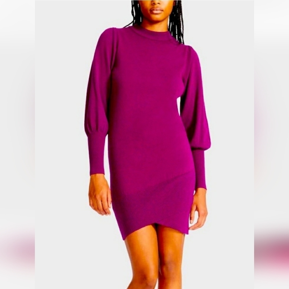 Betsey Johnson| NWOT| Crew Neck Sweater with Voluminous Sleeves